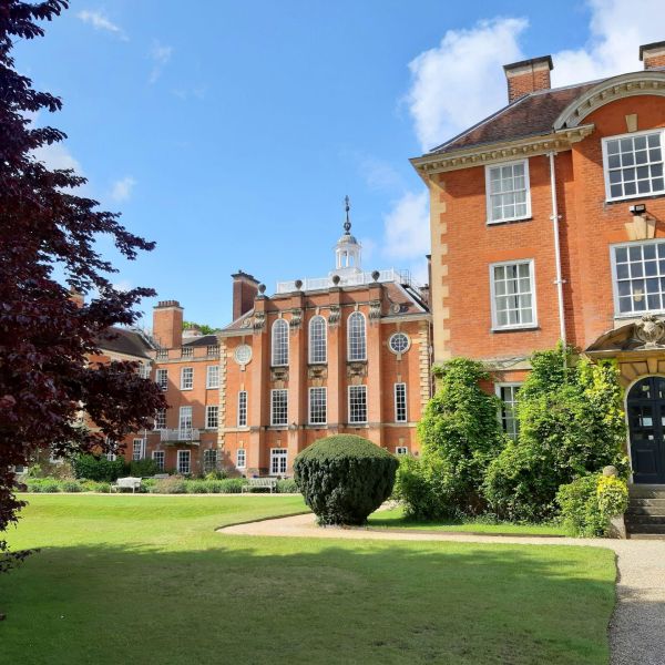 UK - Residence UK - Residence